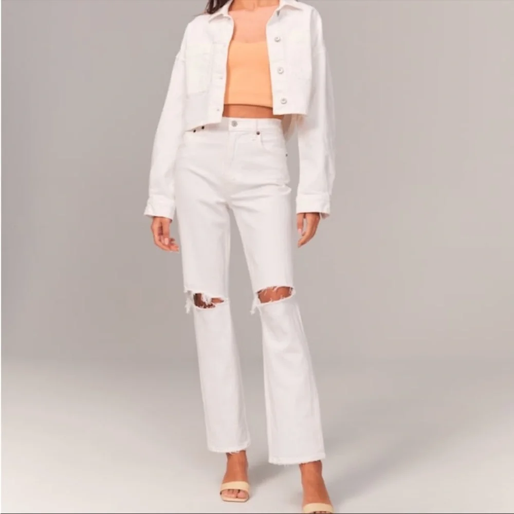 Abercrombie & Fitch White Ultra High Rise 90s Straight Jean Women's Size 34/18 R - Picture 1 of 12